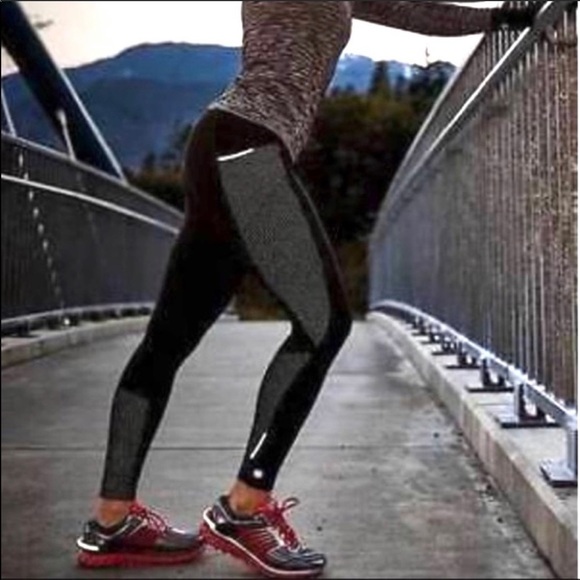 Athleta Dot Be Free Pockets Black Full Le… - Picture 2 of 10